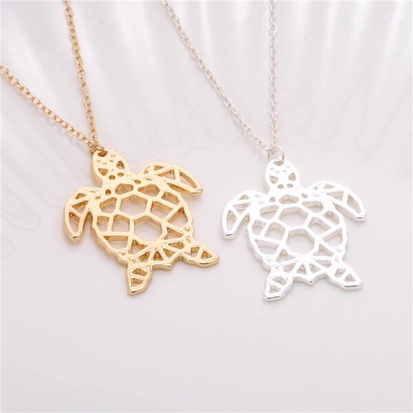 Trendy Hollow Turtle Pendant Necklace™ – Unique Personality Jewelry for Women & Girls