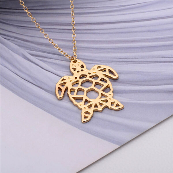 Trendy Hollow Turtle Pendant Necklace™ – Unique Personality Jewelry for Women & Girls