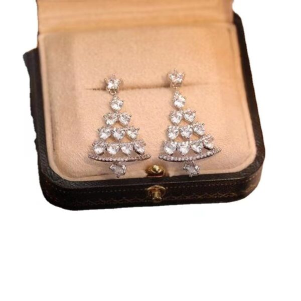 Women’s High-Quality Silver Needle Christmas Tree Earrings™ – Elegant Holiday Jewelry