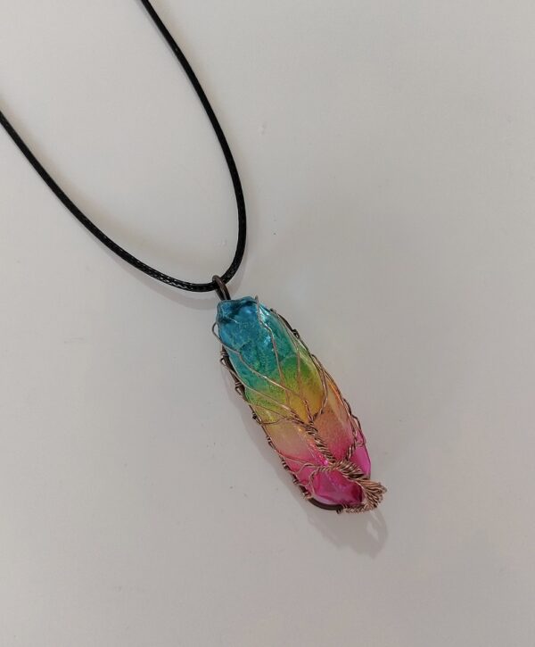 6f478c68-2cf0-4591-abf5-3ad55c142766.jpg Hot Selling Stone Crystal Pillar Tree Of Life Pendant Ins Fashion Necklace