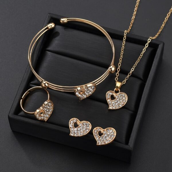 Love Jewelry Set™ – Elegant Heart Necklace & Earring Set for Women