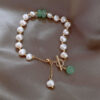 9247cacd-6f6b-4adc-874b-08d608f4931c.jpg Women Irregular Freshwater Pearl Adjustable Bracelet