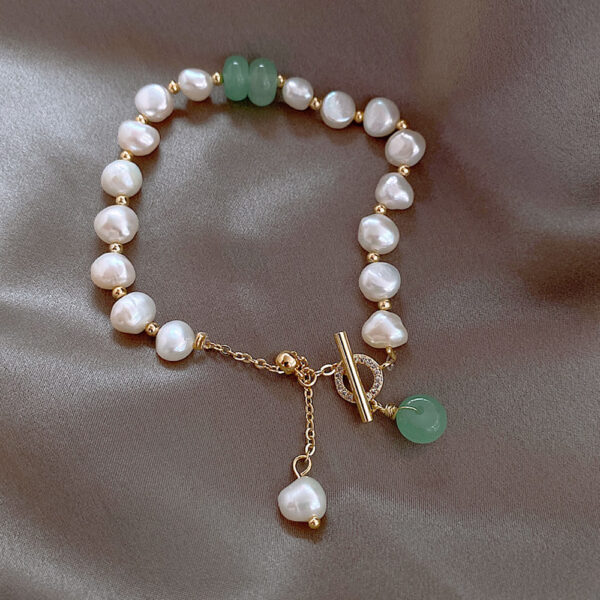 9247cacd-6f6b-4adc-874b-08d608f4931c.jpg Women Irregular Freshwater Pearl Adjustable Bracelet