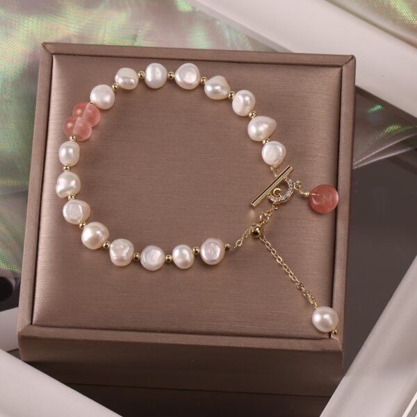 c3f45c59-e74c-4aab-975a-9382a47a46d1.jpg Women Irregular Freshwater Pearl Adjustable Bracelet