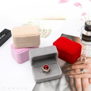 Jewelry Box™ – Elegant Flannelette Ring Box for Gifts & Engagements