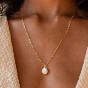 3eaf87e2-4ff7-4cc4-9958-754c21eed98c.jpg Angelica Freshwater Pearl Necklace