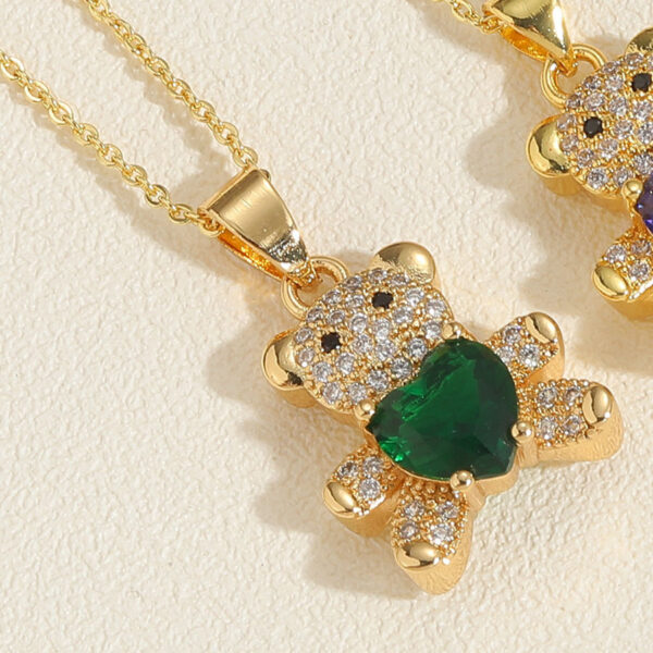 40f1592d-46bf-4e9c-89ec-cca51f0070dc.jpg Copper Micro Inlaid Zircon Bear Love Gem Necklace