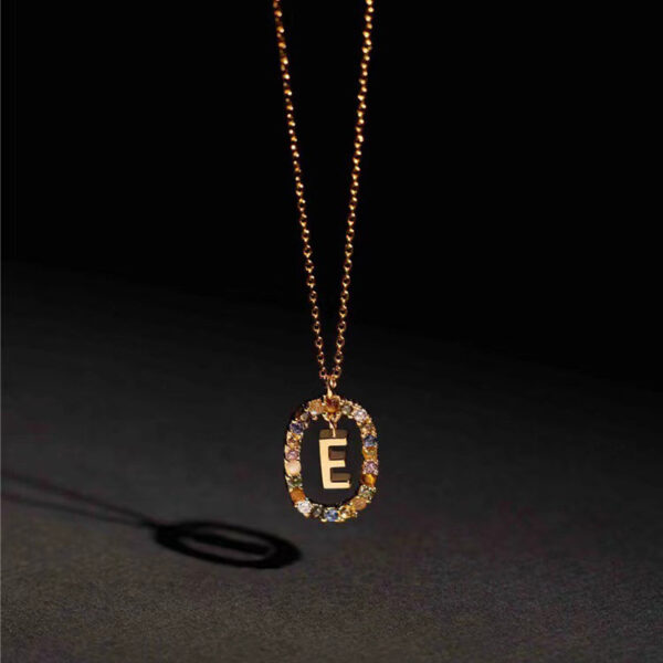 70034ae4-8649-4f3e-acea-95e2550e7e3b.jpg Colored Rhinestone Necklace 26 Alphabet Necklace 18K Fashion Jewelry