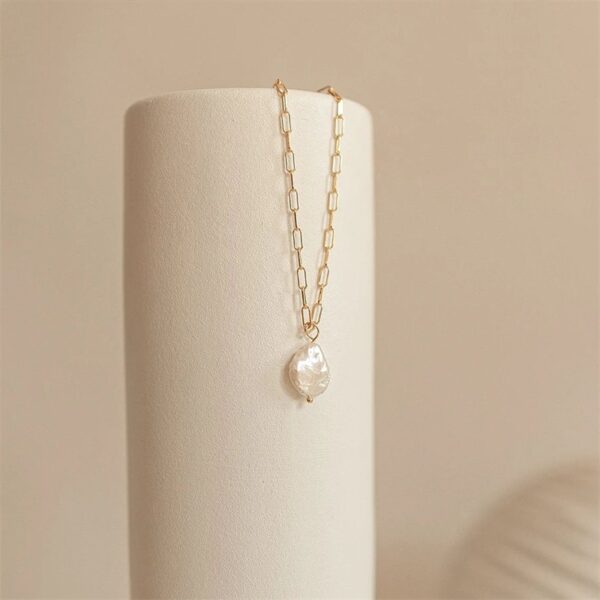 a84e51f4-ee3e-4268-b7ce-f672af363cbe.jpg Angelica Freshwater Pearl Necklace