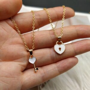 e4898a11-670a-4cea-9947-701c7158da97.jpg A Pair Of Lovers Necklace Small Key Lock Love Pendant
